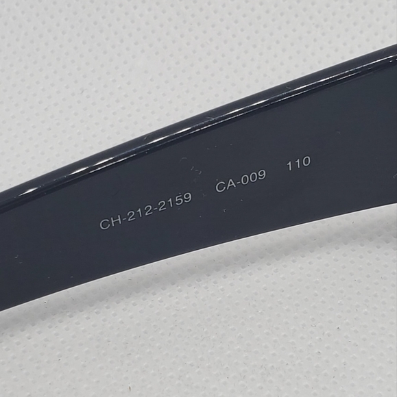 CAROLINA HERRERA 212 CH-212-2159S CA009 -Women sunglasses- Vintage - Picture 6 of 9